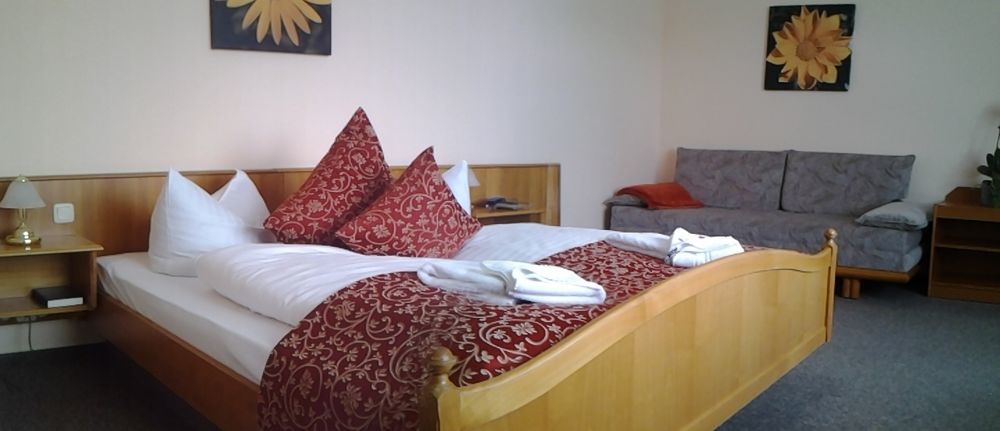 Hotel Auerhahn Masserberg Buitenkant foto