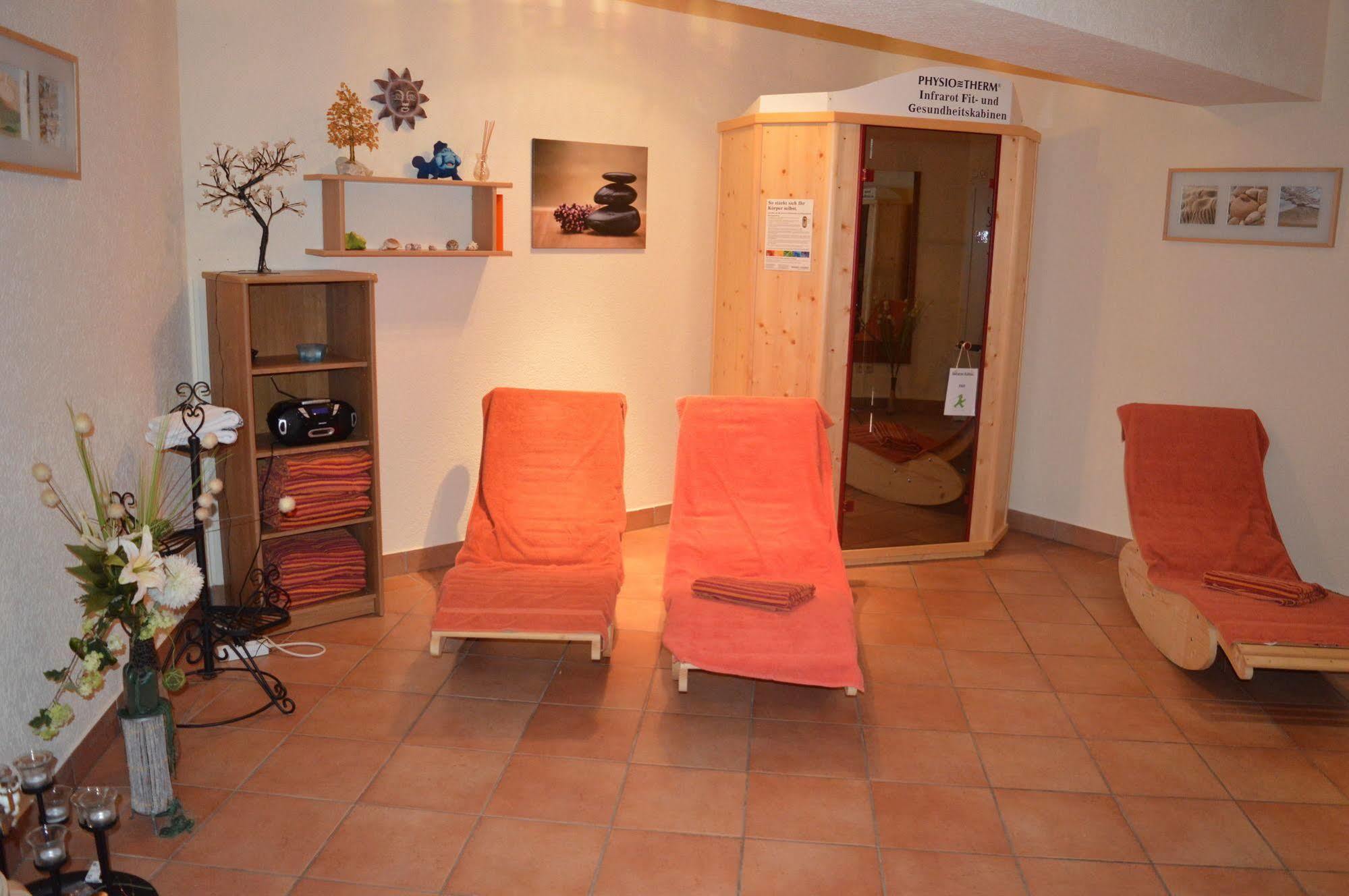 Hotel Auerhahn Masserberg Buitenkant foto