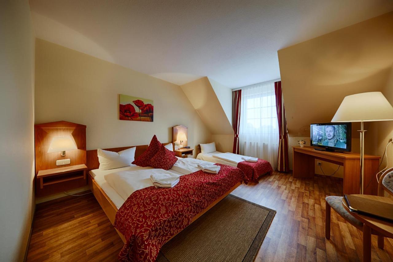 Hotel Auerhahn Masserberg Buitenkant foto