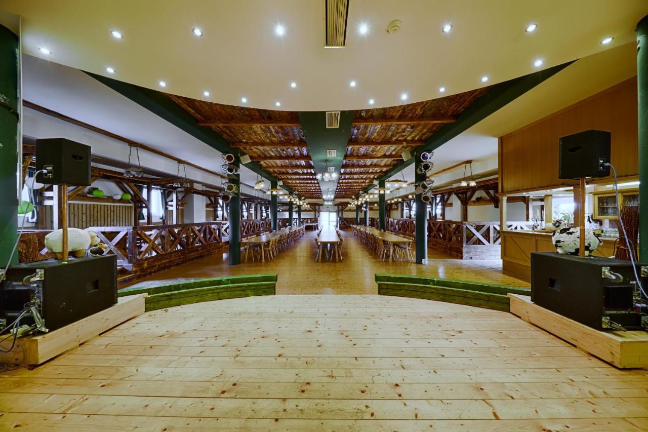 Hotel Auerhahn Masserberg Buitenkant foto